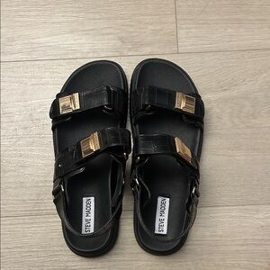 Steve Madden Black &  Gold women’s sandals shoes sz 10 new in box